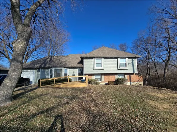 8816 E 110th St, Kansas City, MO 64134