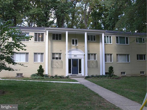 2nd image of 10504 Montrose Ave #M101