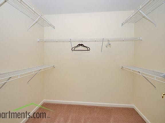 Large Walk In Closets