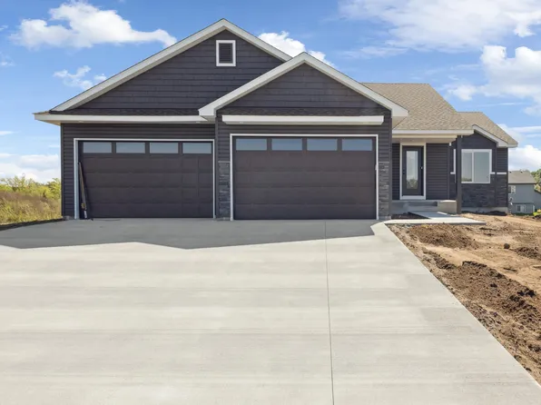 8213 Natures Edge Rd, Clear Lake, MN 55319