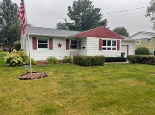 231 Chapin St, Columbus, WI 53925