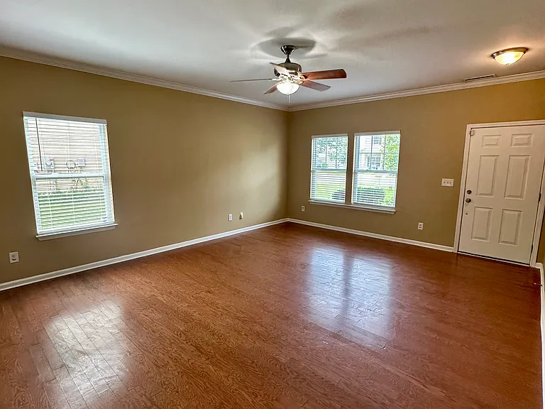 15713 Lakepoint Forest Dr — Photo 8