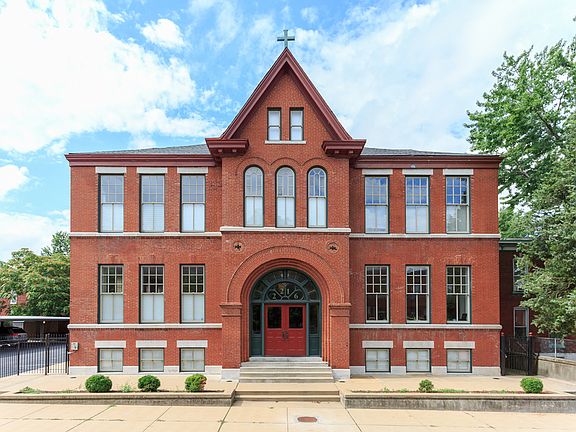 2nd image of 2208-2218 Sidney St #6