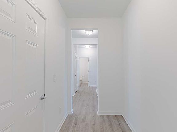 3rd image of 4810 E Summerfield Dr