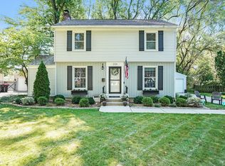 2126 Englewood Dr SE, East Grand Rapids, MI
