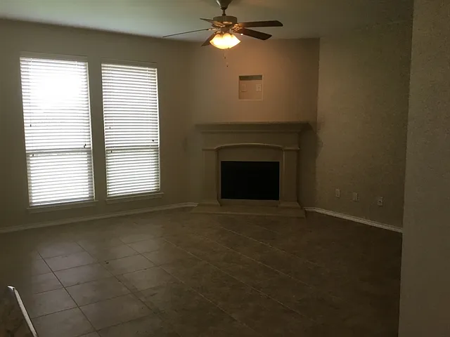 3101 Hornbeam St — Photo 4