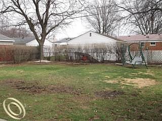 2nd image of 32406 Birkshire St