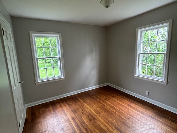 5th image of 1409 Wallace Ave