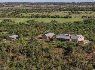 910 Weidenbach Rd, Fredericksburg, TX 78624