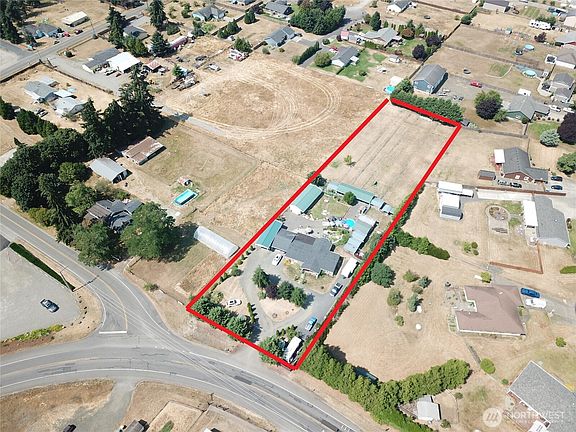2nd image of 9220 183rd Avenue SW