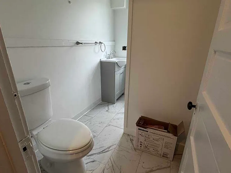 53 Grant St — Photo 8