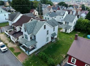 824 1st Ave FRNT &, Altoona, PA