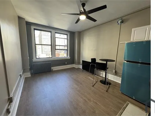 1324 Locust St, Philadelphia, PA