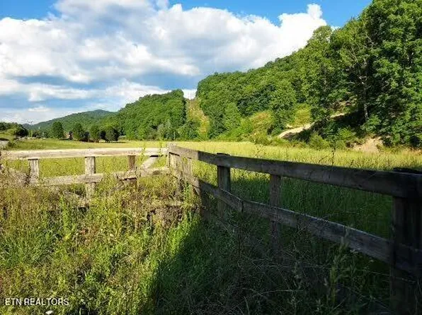 Main St, Sneedville, TN 37869