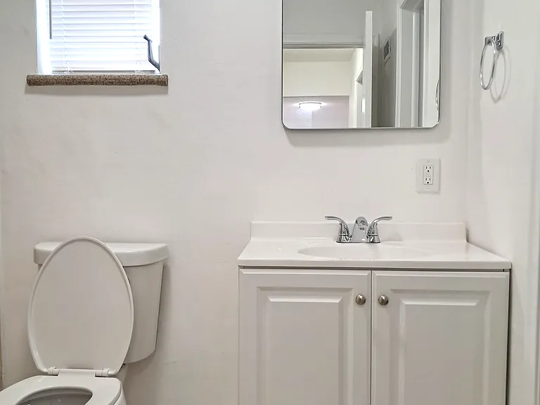 8361 NW 28th Pl — Photo 17
