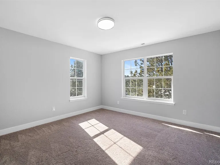 695 E Kings Deer Point — Photo 11