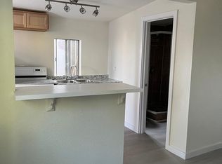 300 N Carmelo Ave, Pasadena, CA 91107