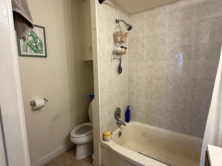 337 Beacon St — Photo 9