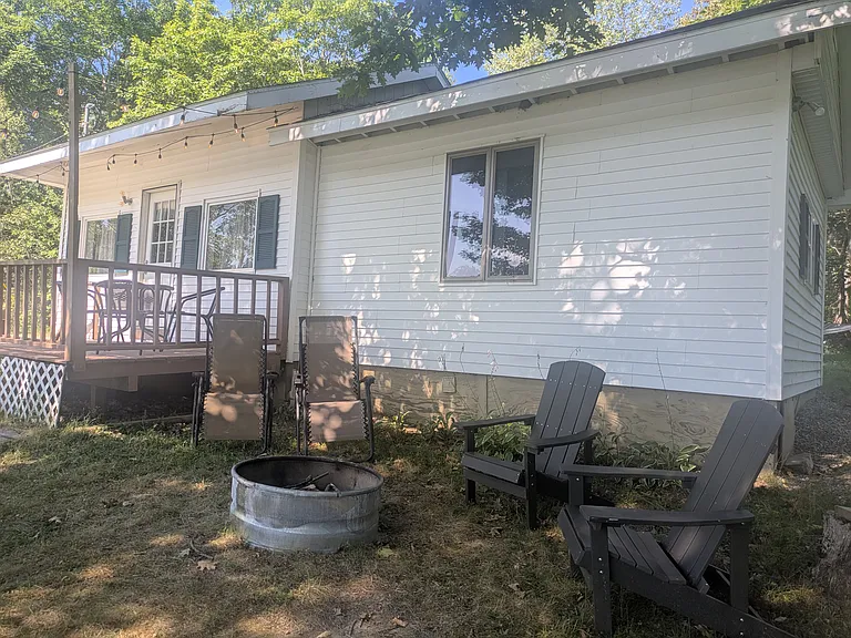 Grant Ln — Photo 2