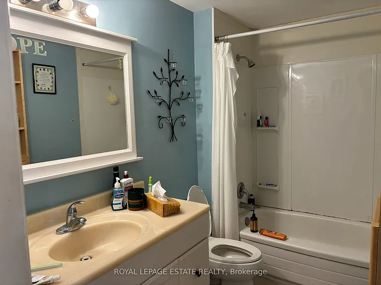 20 Jane St #A — Photo 11