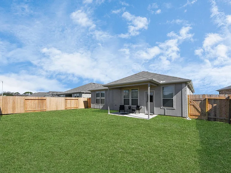 3113 Freiberger Ln — Photo 32