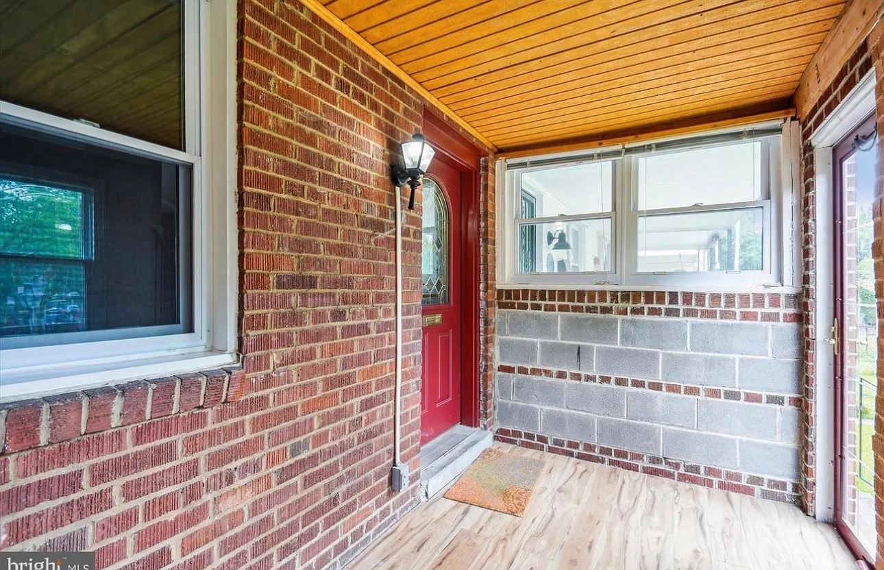 2 bed, 1088 sqft, $3,300 — Photo 2