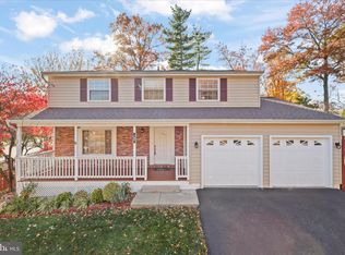 105 Deerwood Ct, Sterling, VA 20164