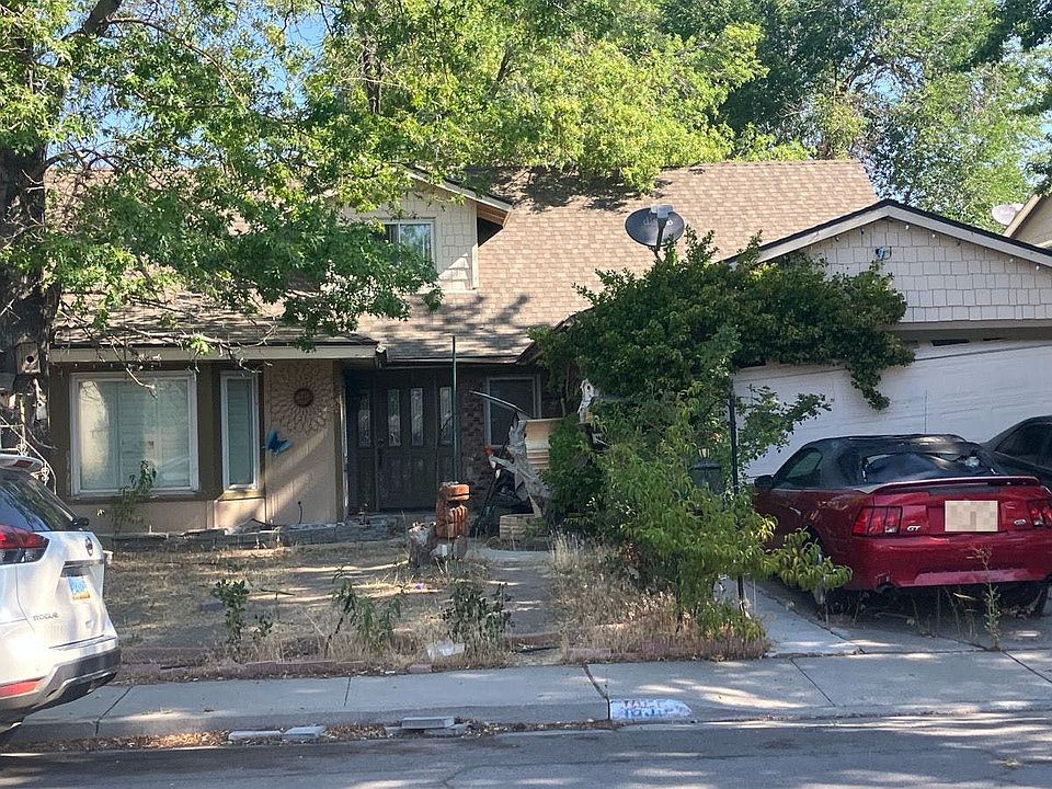 1st image of 1055 Cambridge Way