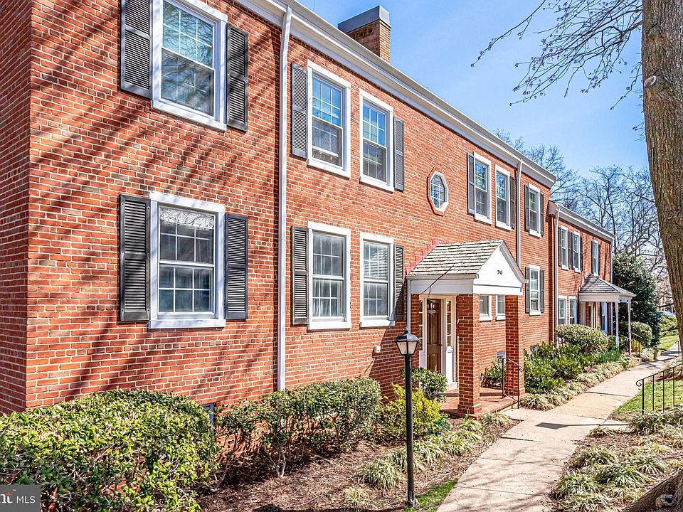 1st image of 2943 S Dinwiddie St APT A2