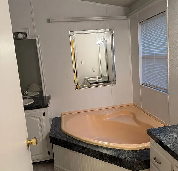 220 Jeffery Dr — Photo 4