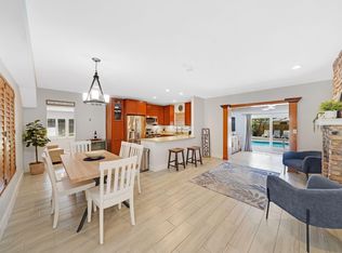 401 NW 21st Ct, Wilton Manors, FL 33311
