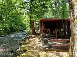 25 Mommas Way, Maggie Valley, NC 28751