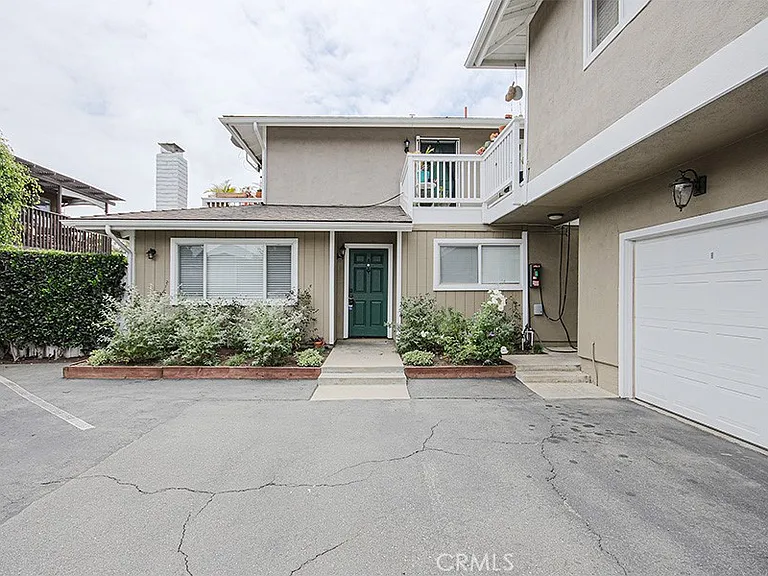 121 Lisa Ln #A — Photo 1
