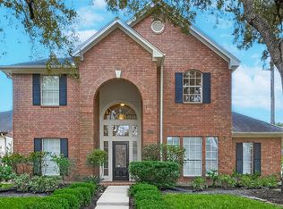 5522 Whisper Ridge Dr, Sugar Land, TX 77479