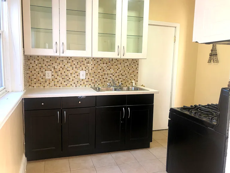 14 Melvin Ave #10 — Photo 3