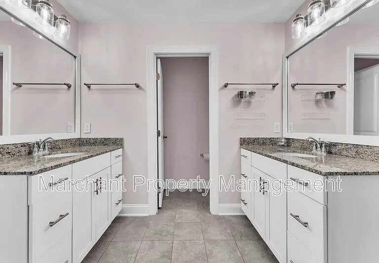 4 Woodland Chase Ct — Photo 29