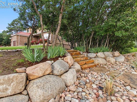 4th image of 235 Haversham Dr