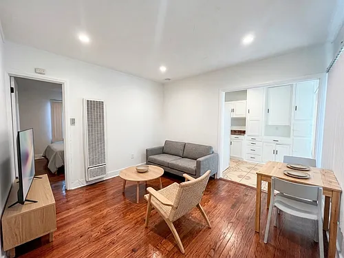 445 1/4 N Occidental Blvd #445-1/4A Photo 1