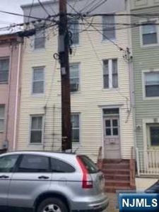 82 Colgate St, Jersey City, NJ, 07302
