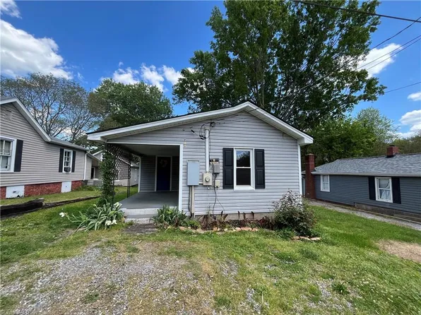 303 S 7th Ave, Mayodan, NC 27027