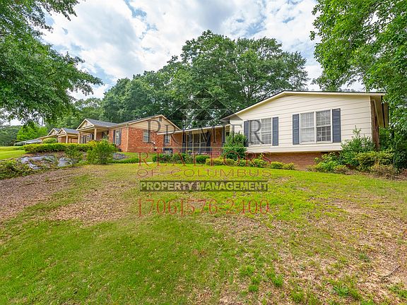 3rd image of 3853 Rockdale Dr