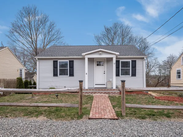 12 Tyler Place, Waterford, CT 06375