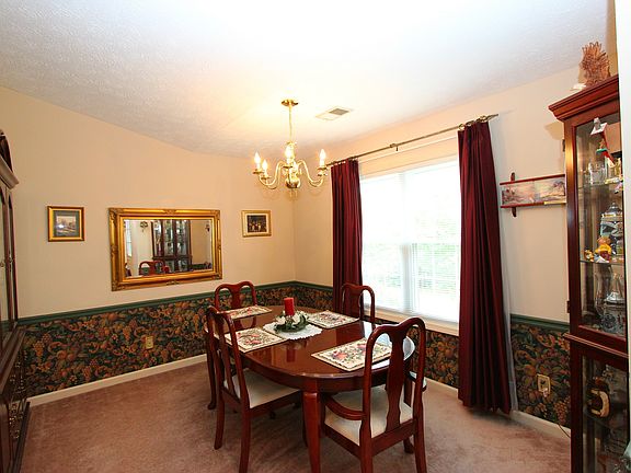 5th image of 1180 Sweet Woods Dr