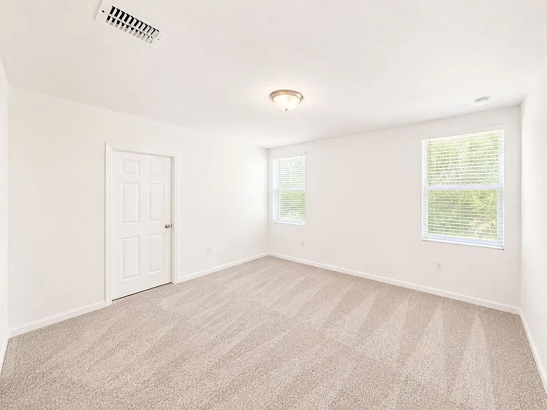 2404 White Tail St — Photo 8