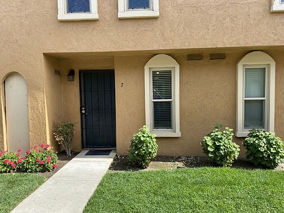 4th image of 1200 Dana Dr #7