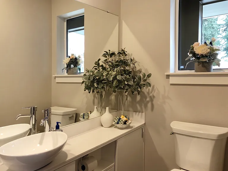 Downstairs half bath