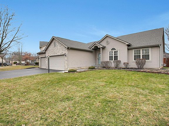 3rd image of 2048 Mayflower Cir