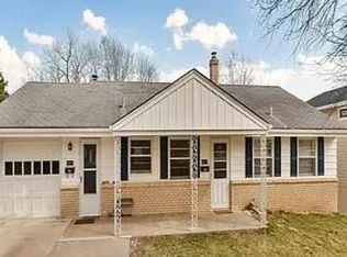 1617 N 58th St, Omaha, NE 68104