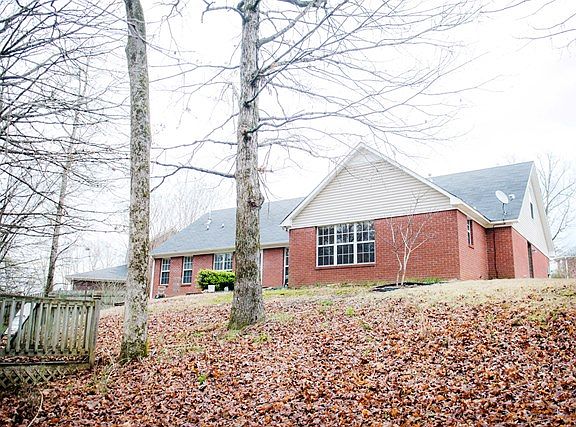 2nd image of 318 Tanner Dr