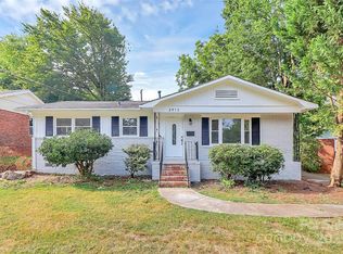 3915 Crestridge Dr, Charlotte, NC 28217